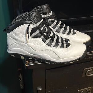 Men's Black and White High-Top Sneakers RETRO SUPER RARE